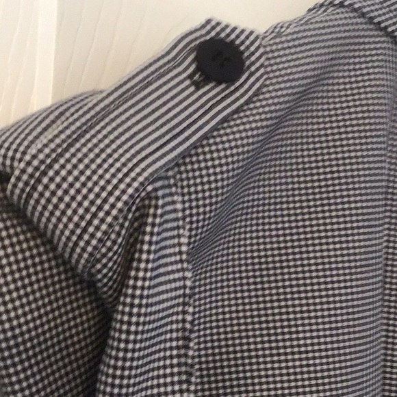 Never worn -Top  with tiny checkered fabric / epaulets - tie at waist, s… - Picture 3 of 4